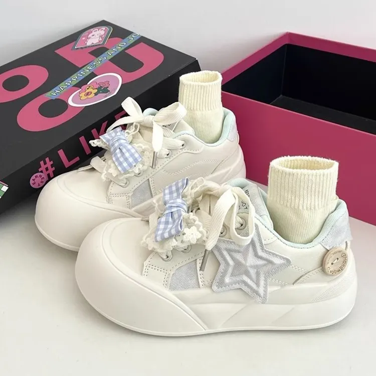 原创蝴蝶结小白鞋女款2024秋季爆款学生厚底增高板鞋百搭运动鞋子