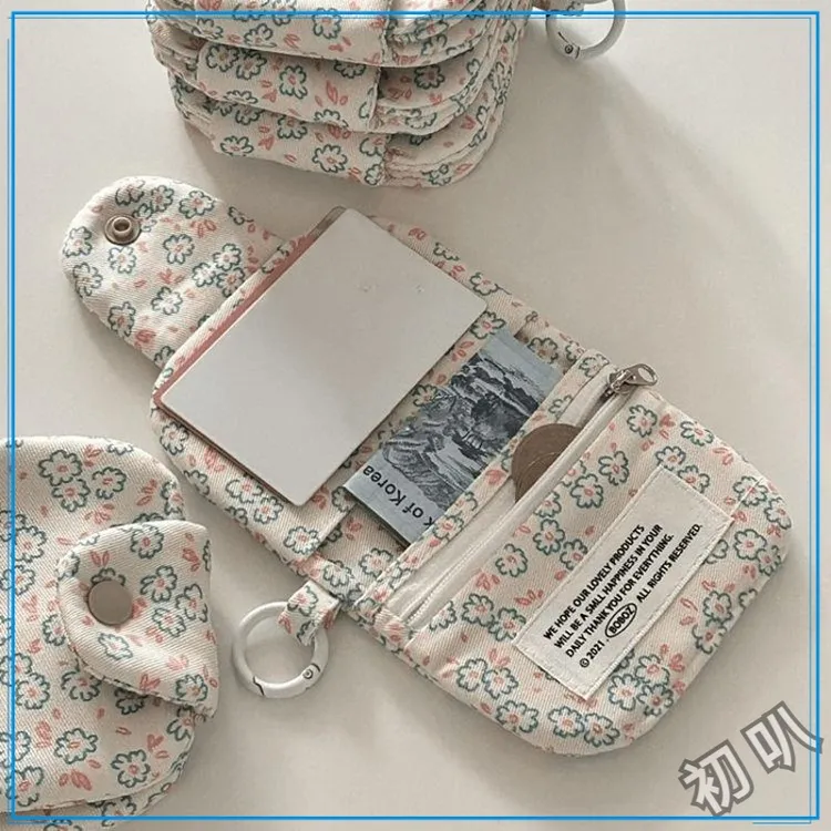 可爱花朵多层卡包女大容量零钱包按扣拉链便携旅行收纳包D194