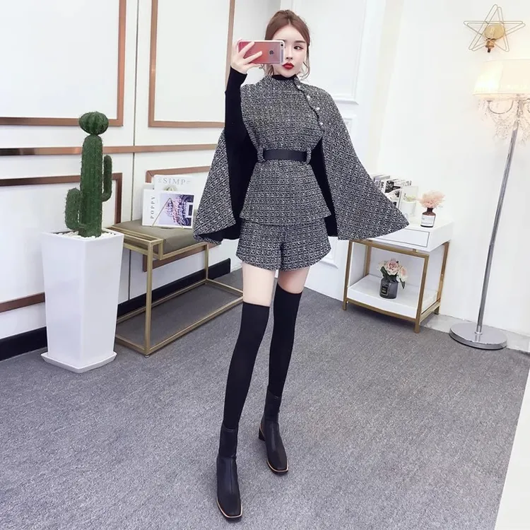 斗篷套装女时尚洋气显瘦气质女神范小香风欧洲站网红洋气炸街女装