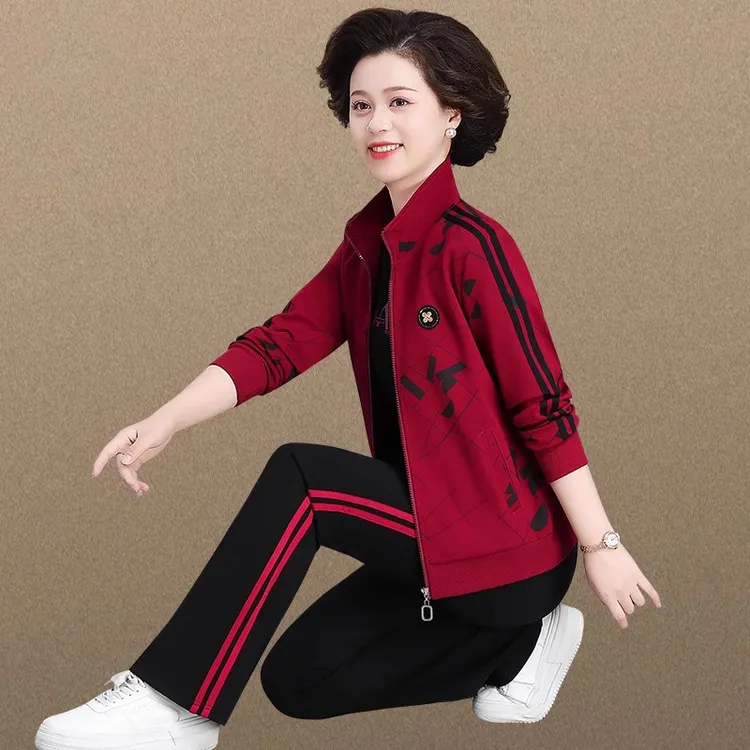 50多岁妈妈秋装外套洋气中老年运动套装女春秋贵夫人阔太太三件套