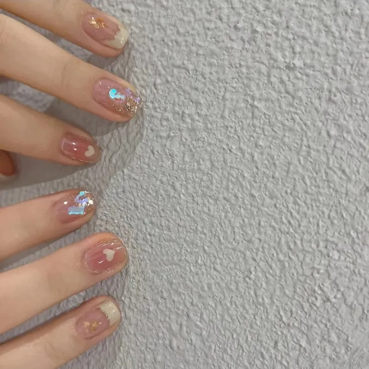 【奶油泡芙】穿戴美甲拆卸手工定制亮片腮红极光钻梯形显白奶奶夏季