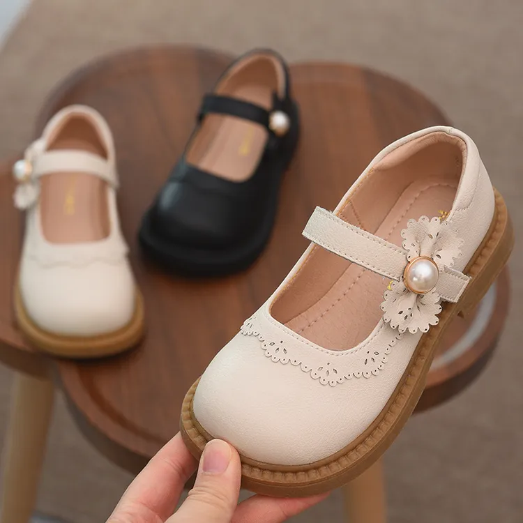 女童公主鞋2025秋季新款小女孩皮鞋儿童真皮鞋子透气镂空软底单鞋