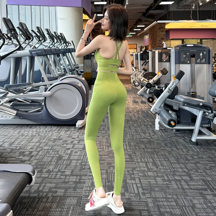 网红瑜伽服套装高强度跑步训练健身背心时尚显白美背聚拢运动内衣