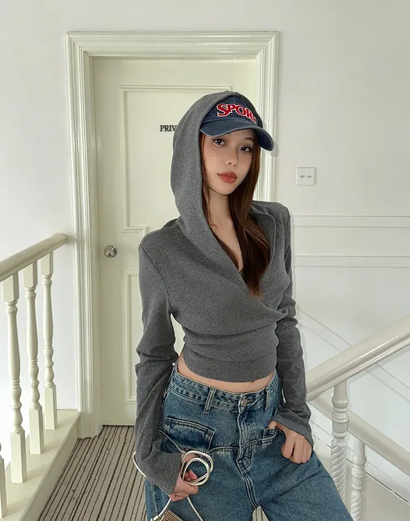 美式辣妹交叉连帽灰色T恤女春季性感收腰修身长袖短款打底衫上衣