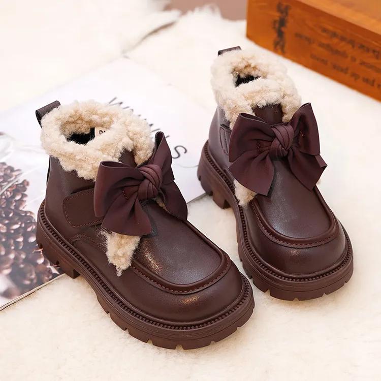 女童靴子儿童短靴公主冬季新款加绒保暖宝宝棉靴软底防滑女童鞋子