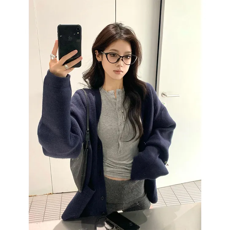 蓝色宽松慵懒毛衣女秋冬2024新款百搭高级感针织开衫外套温柔软糯