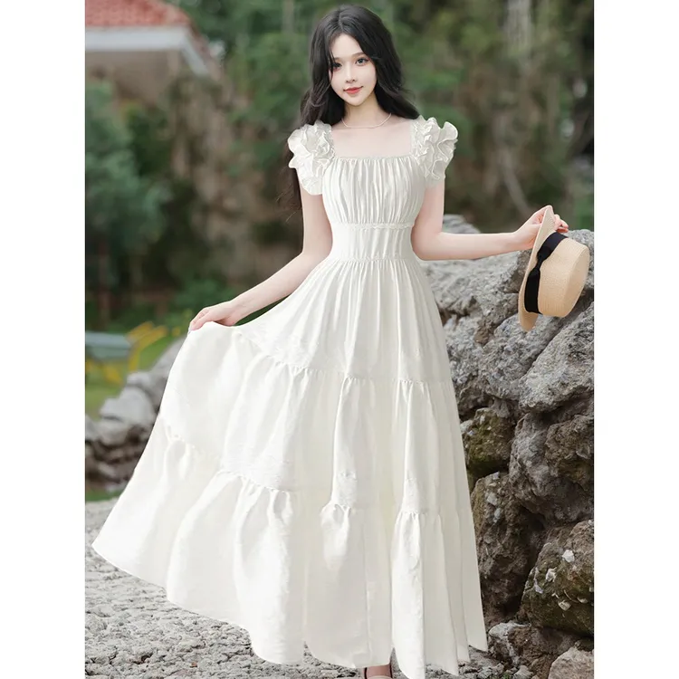 法式白色连衣裙夏季碎花泡泡袖新中式长裙方领连衣裙显瘦气质初恋