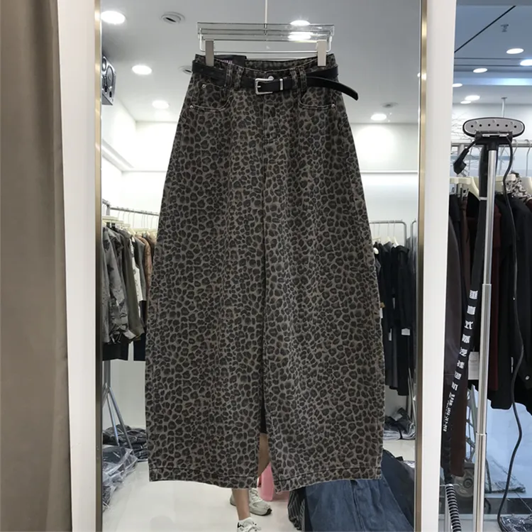 豹纹弯刀牛仔裤女2024秋季新款复古休闲香蕉阔腿裤直筒镰刀拖地裤