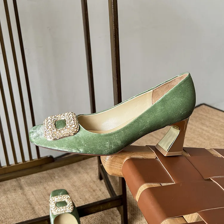 2025春夏新款时尚新中式民国风高跟鞋女方跟时尚舒适白搭方头单鞋