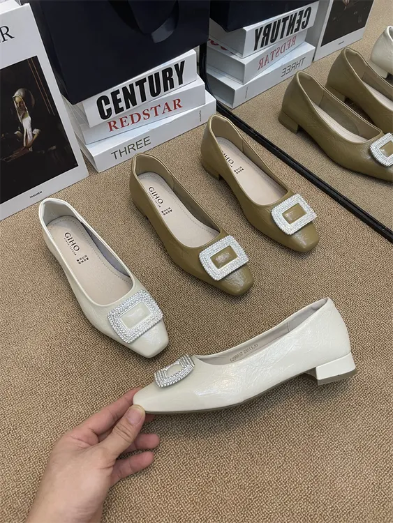 高级感法式水钻方头平底玛丽珍鞋女2024新款一脚蹬低跟浅口单鞋