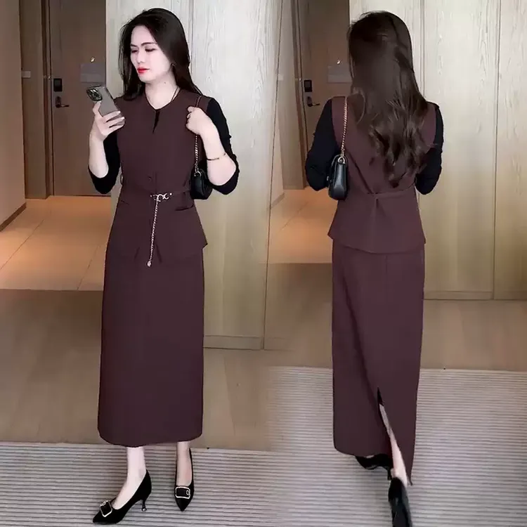 时尚连衣裙套装女2024秋季新款高级感洋气马甲打底衫半身裙三件套