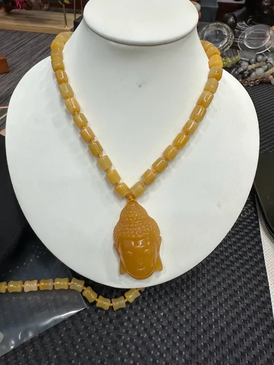 黄龙玉佛头毛衣链