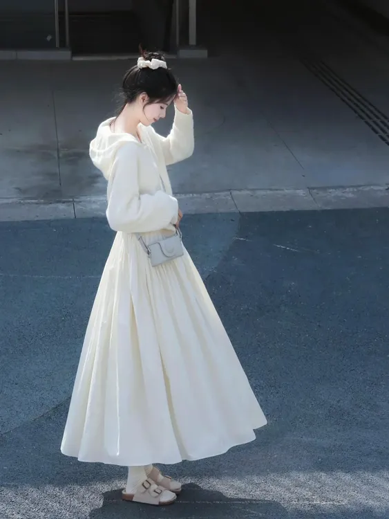 早春搭配一整套时尚休闲遮肉减龄慵懒风韩系穿搭盐系轻熟两件套装