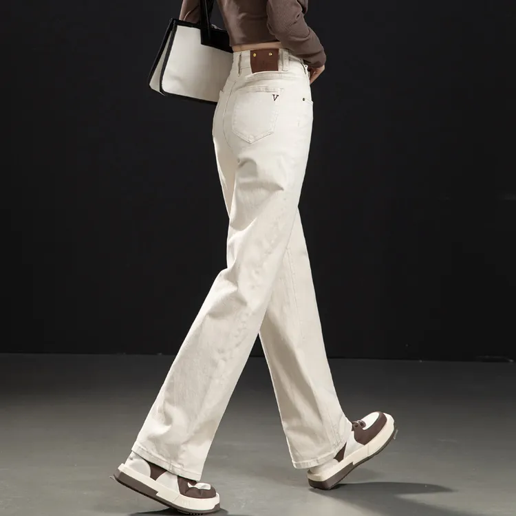 加绒牛仔裤女2025新款秋冬窄版直筒裤女加厚高腰阔腿裤杏色长裤子