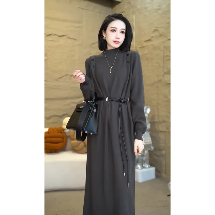 欧颍昇2024外穿针织连衣裙女秋冬款高级感内搭中长款毛衣裙子7061