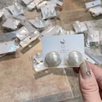 钛钢亚克力耳饰 白色珠珠耳钉气质时尚简约