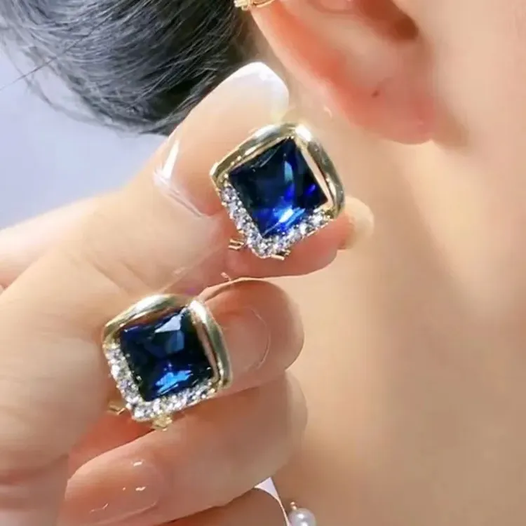 合金耳饰 2024新款蓝色方块法式耳钉耳环精致小众设计耳饰品女
