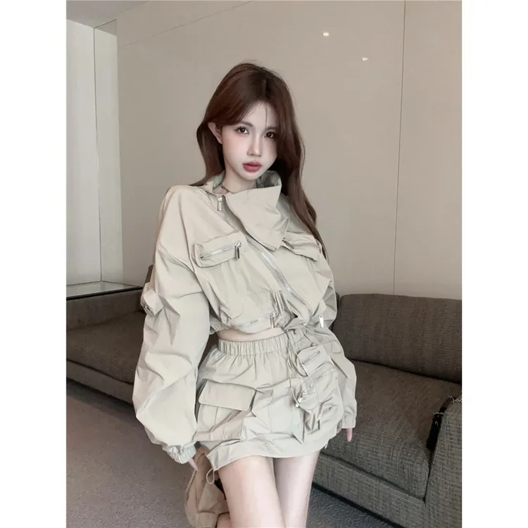 韩版小众别致酷炸街秋季工装冲锋防晒衣外套松紧腰半身裙两件套女