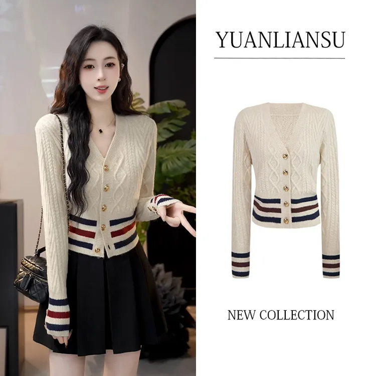 YUANLIANSU/圆脸酥【枫糖撞奶】法式复古小香风条纹撞色V领毛衣女