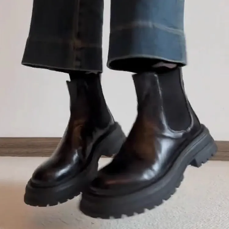 高定版！厚底马丁靴女复古英伦风黑色显瘦百搭圆头粗跟切尔西短靴