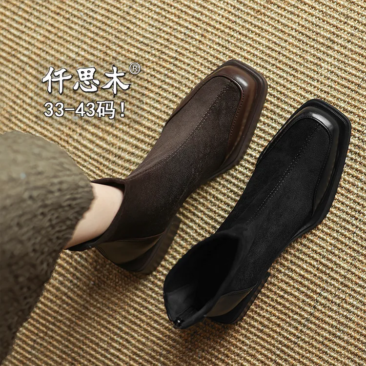 配裙子的靴子2024新款爆款大码女鞋41到43短靴女秋冬中跟40棕色42