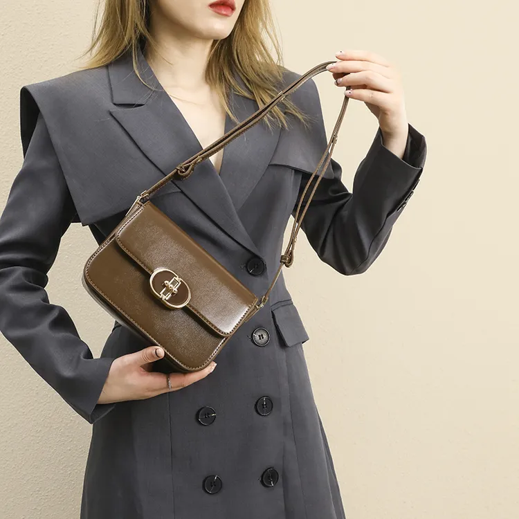 包包女2024韩版新款小方包网红单肩时尚百搭豆腐包手提轻奢斜垮包