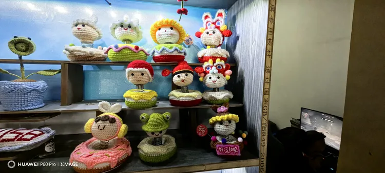 手工钩织车载摇摇乐摆件成品