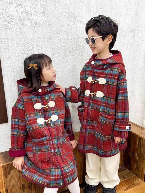 童大衣2024冬款男女童韩版格子一体绒外套加厚连帽中长款上衣