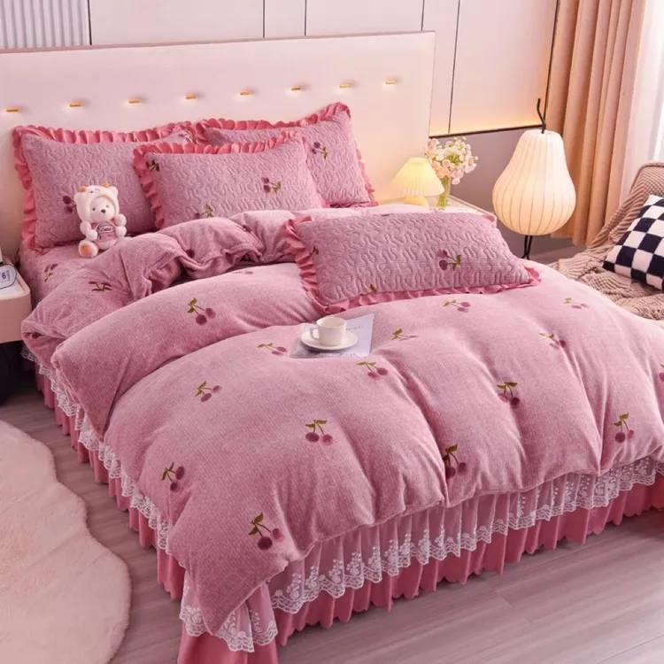 直播爆款牛奶绒印花蕾丝花边床盖床裙单件三件套四双层夹棉加厚