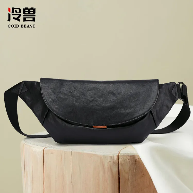 冷兽新款头层牛皮男士青年时尚大容量真皮胸包多功能单肩包胸包男