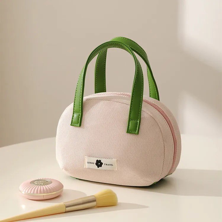 化妆包外出随身携带品2024新款便携高级感方便高颜值方便小收纳袋