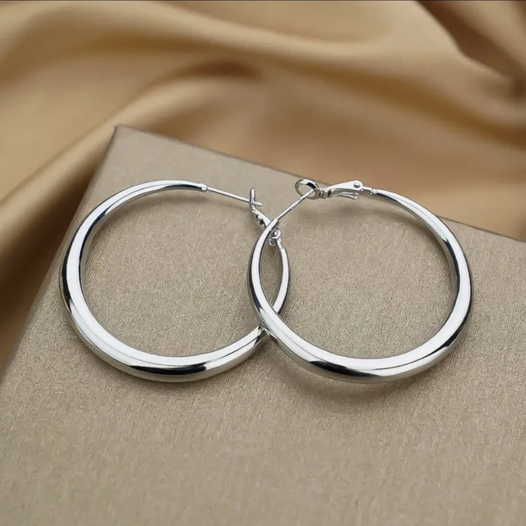 土拉兔 钛钢耳饰 仙气圈圈耳环女气质高级感轻奢夸张大圈耳饰耳圈