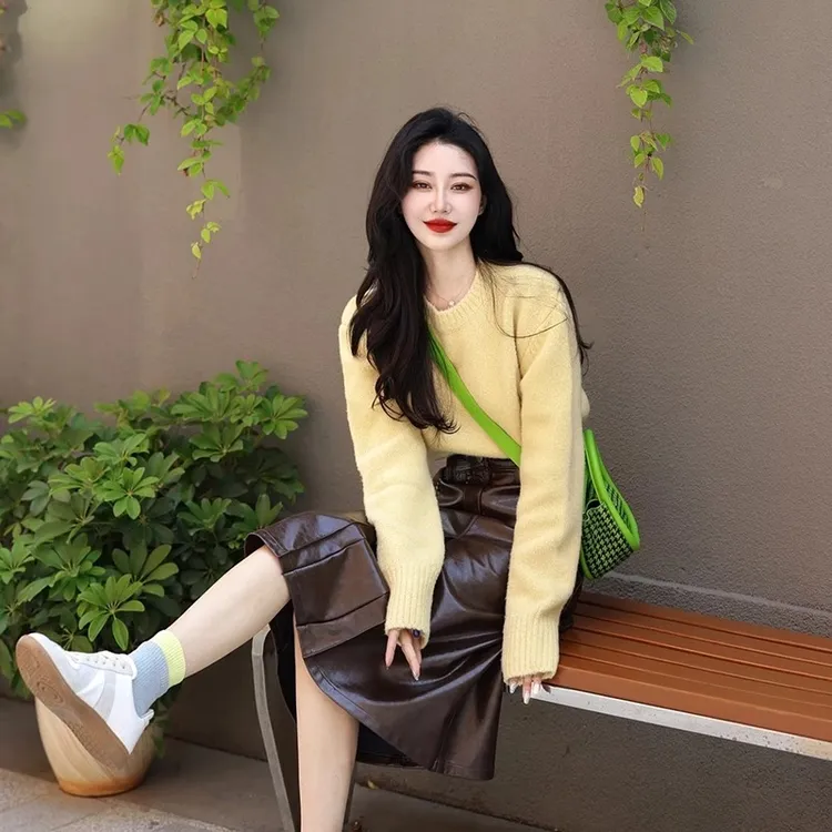 御姐风轻熟套装裙女秋季穿搭一整套茶系高腰时尚半身裙皮裙两件套