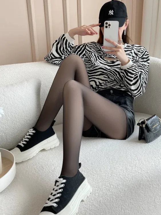 黑透肤超透水光连裤袜