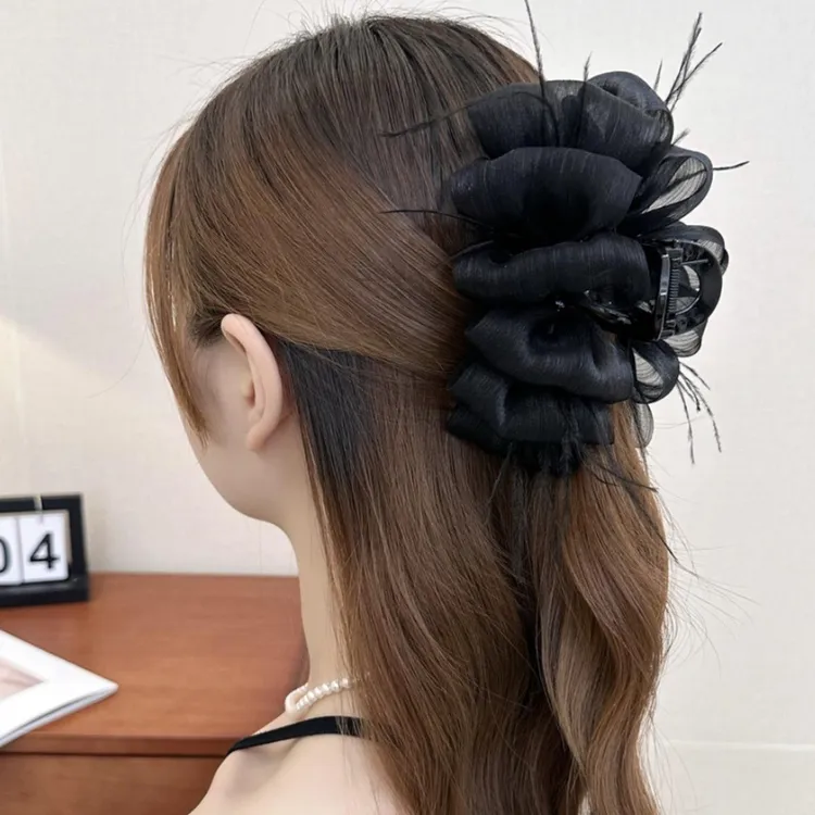 云朵泡泡网纱抓夹女2024新款高级感盘发大号羽毛鲨鱼夹子头饰发夹