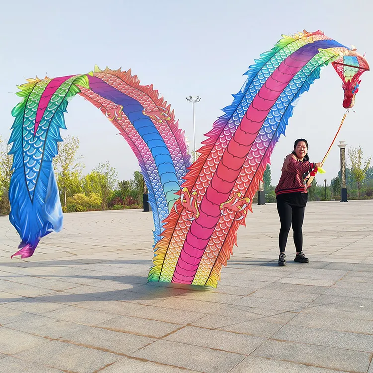 时尚广场彩带舞龙飞龙中老年表演健身道具