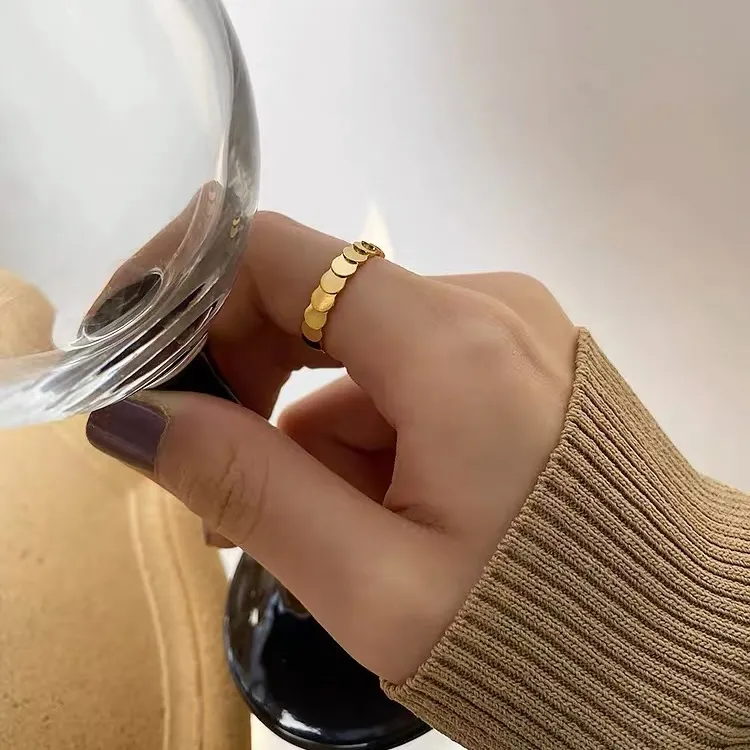 钛钢戒指 不掉色鱼鳞片戒指B107