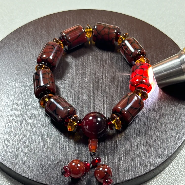 藏式红色龙纹开片路路通手链霸气男款