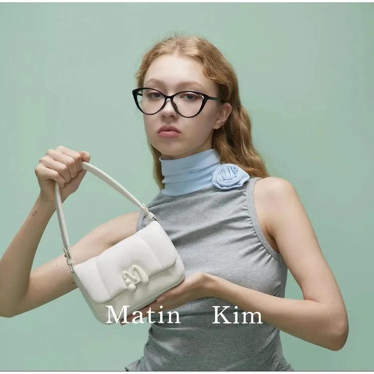全新未使用  MATIN KIM2024新款气质潮流小众女士单肩小号花卷包