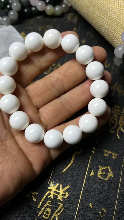 贝壳瓷白手串14mm白色时尚经典玉手串男女同款