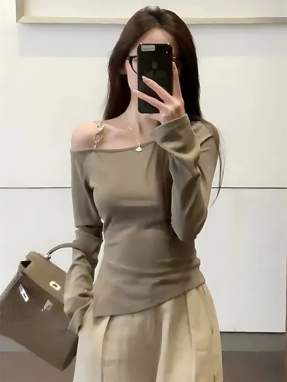 纯欲斜领露肩不规则设计感修身显瘦上衣+高腰褶皱垂感休闲阔腿裤