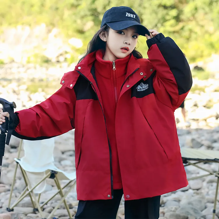 三合一冲锋衣外套秋冬洋气25新款中大童装春秋加厚加绒摇粒绒女孩