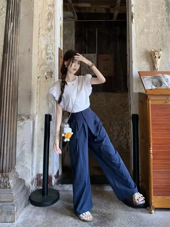 白色后背镂空蕾丝短袖T恤女夏季法式独特小众别致绝美小飞袖上衣