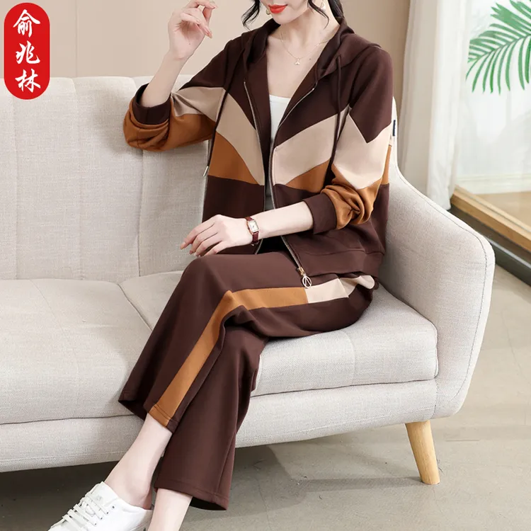 俞兆林妈妈春装运动套装洋气2025新款中老年女春秋外套休闲两件套