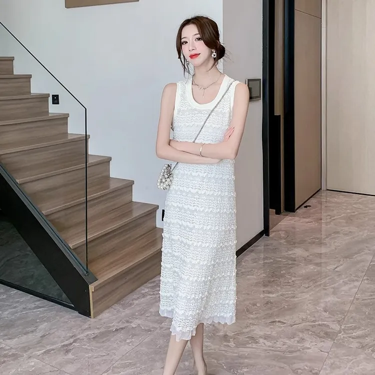 叠穿蕾丝裙连衣裙气质穿搭杏色吊带裙时尚中长款修身背心裙新款