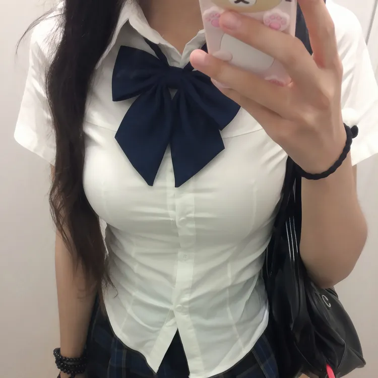 枫 色女神收腰紧身衬衣 弹力白色衬衫短袖Jk学院风上衣辣妹百搭