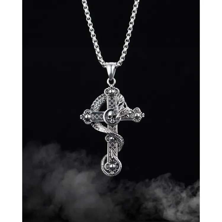 欧美新款复古钛钢骷髅头十字架吊坠个性嘻哈盘龙男项链