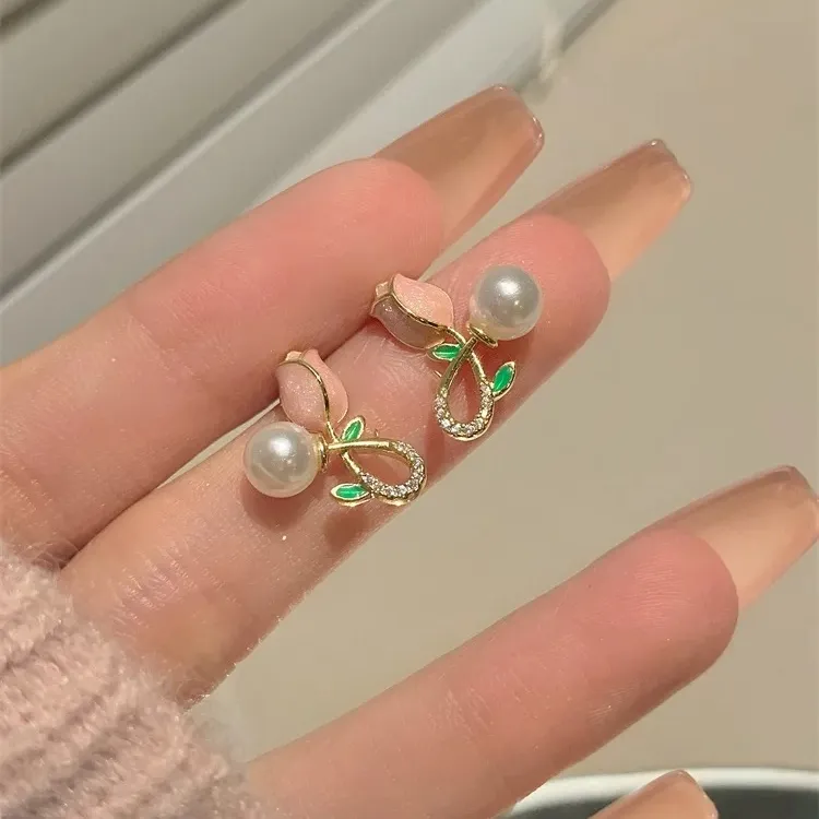 铜合金耳饰 107 精致小巧甜美温柔清新少女气质粉色郁金香耳钉