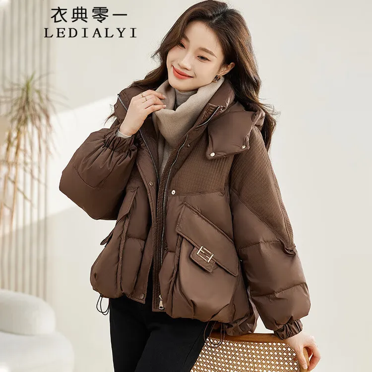 洋气短款羽绒服女冬季小个子高端品牌新款大码时尚加厚面包服外套