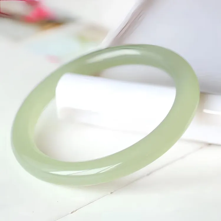 高品质工厂正品和田玉手镯女款老坑浅湖水绿优雅晴水绿和田玉镯